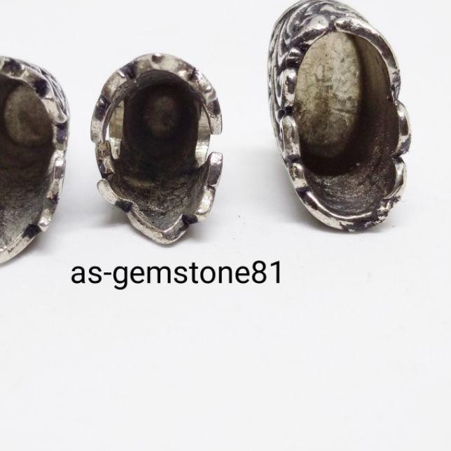 ➦ Ring Liontin Taring. ☉