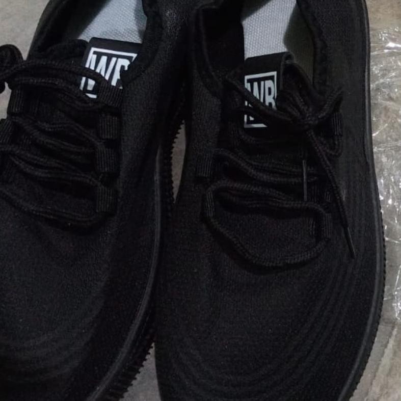 ♠ WAADOO FREE KAOS KAKI Sport Shoes Pria E1 Sepatu Running Olahraga Hitam Polos ♨