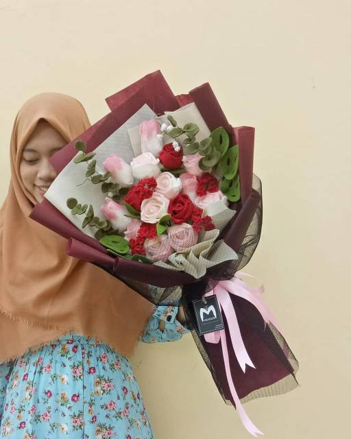 Buket Bunga Wisuda - Buket Wisuda - Buket Bunga Flanel - Buket Wisuda Murah