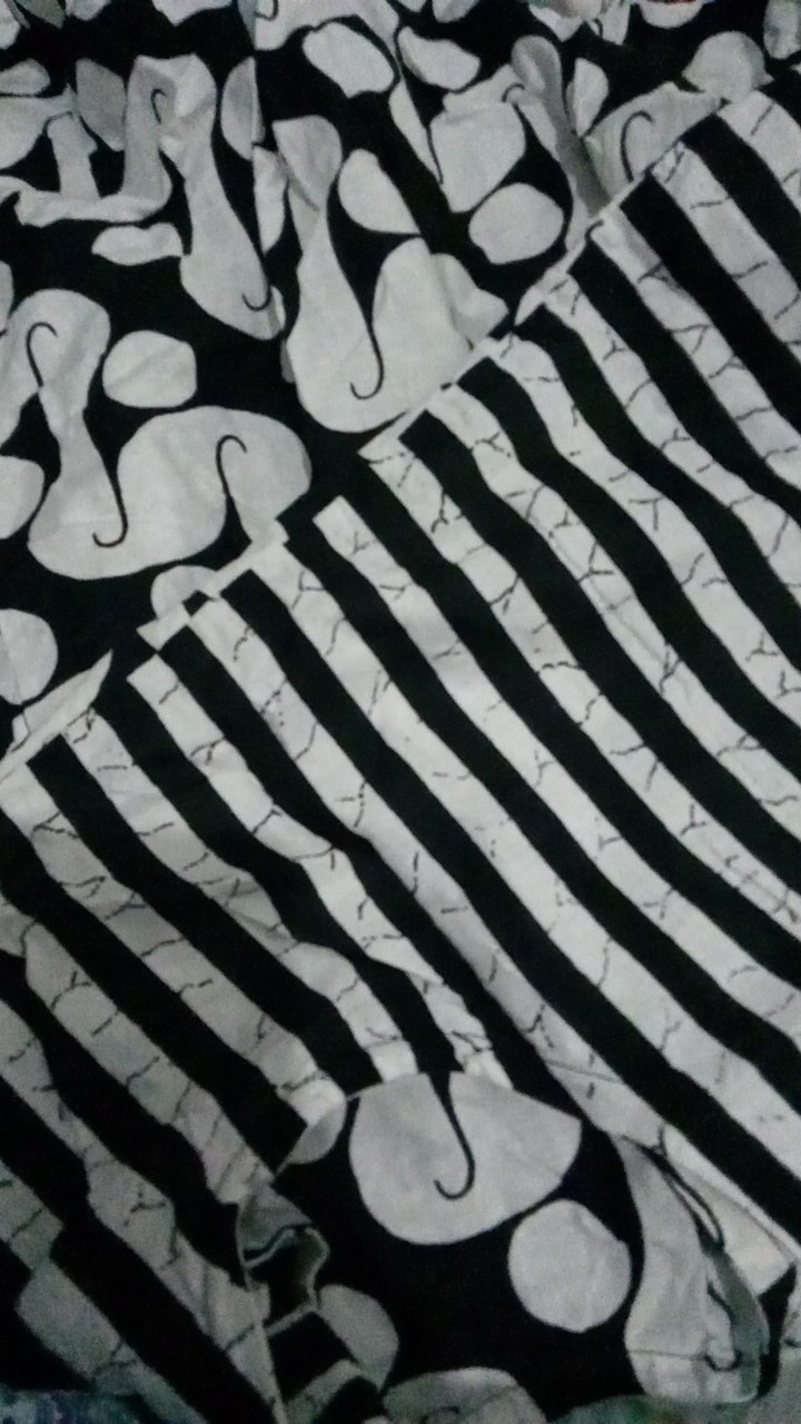 Vest Monochrome Seling Salur Baju Batik Kantoran Wanita Casual Formal Katun Halus Motif Monokrom