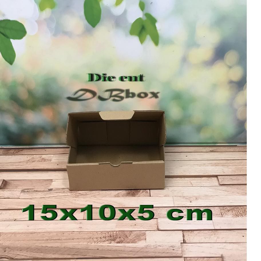 

Paling Laris ( 10 Pcs ) Kardus uk. 15x10x5 cm...Die Cut untuk kotak Aksesoris dll, model box pizza
