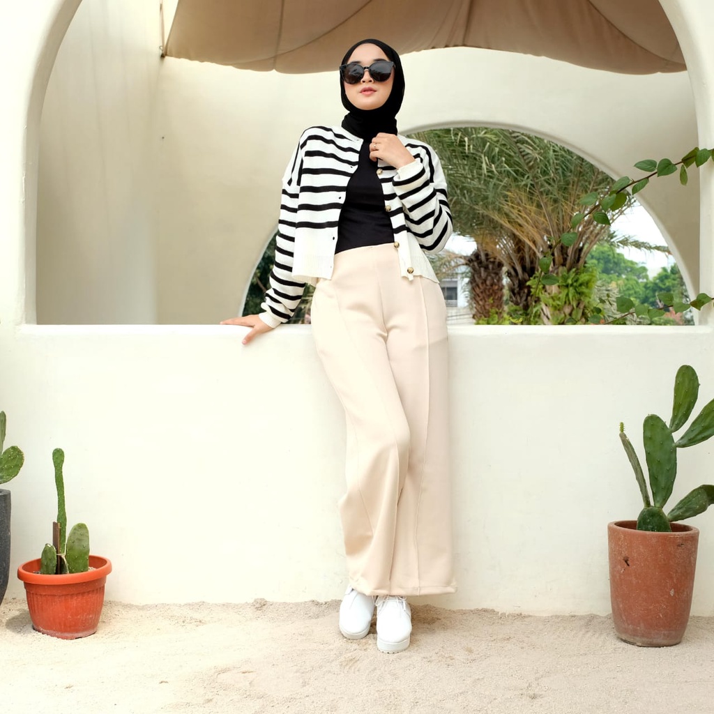 LINEVA MONOCHROME CARDI / RAJUT / BUSUI