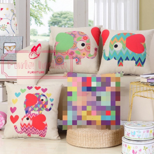 sarung bantal sofa motif gajah love  45×45cm IMPORT