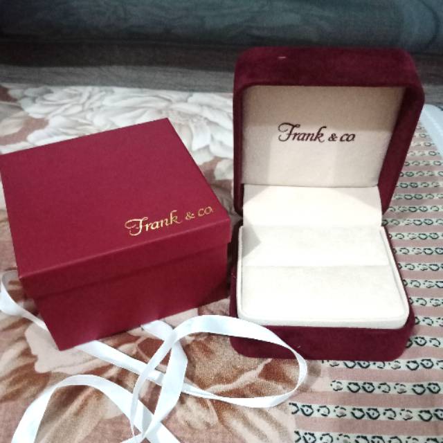Box Cincin Frank and Co / Kotak Cincin Frank and Co