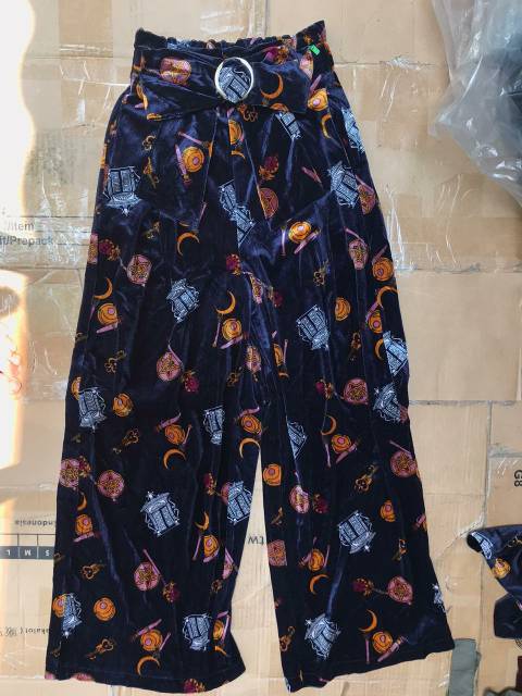 UNIQLO by GU  sailor moon print velvet cullote pants