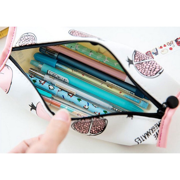 

Wow Tempat Pensil Pu Stoberi Dan Delima Promo