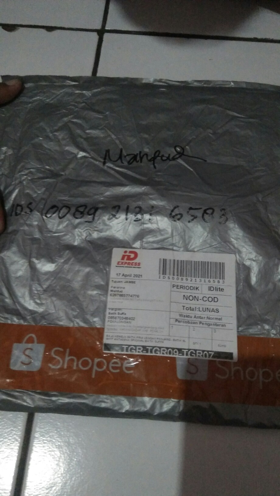 Batik Pria Slim Fit Lengan Panjang Antasena