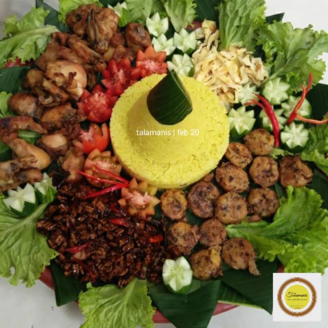 

Tumpeng Nasi Kuning