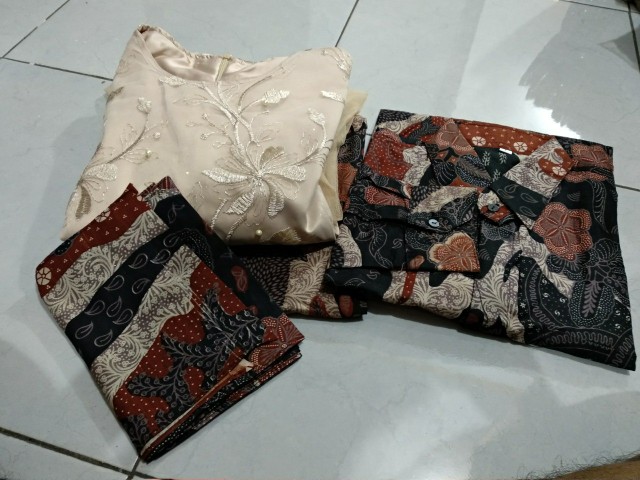 Batik Couple Kebaya Set Naira Series Tunangan Lamaran Wisuda Kondangan Kekinian 2021