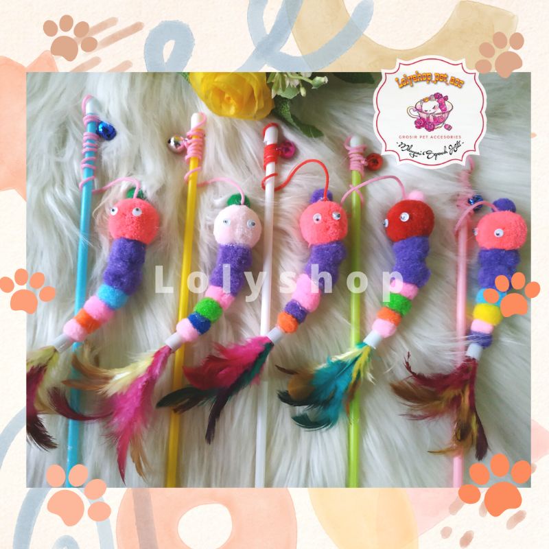 Mainan kucing tongkat stick ulat bulu