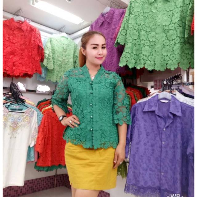 Pink Boutique model terbaru full brokat