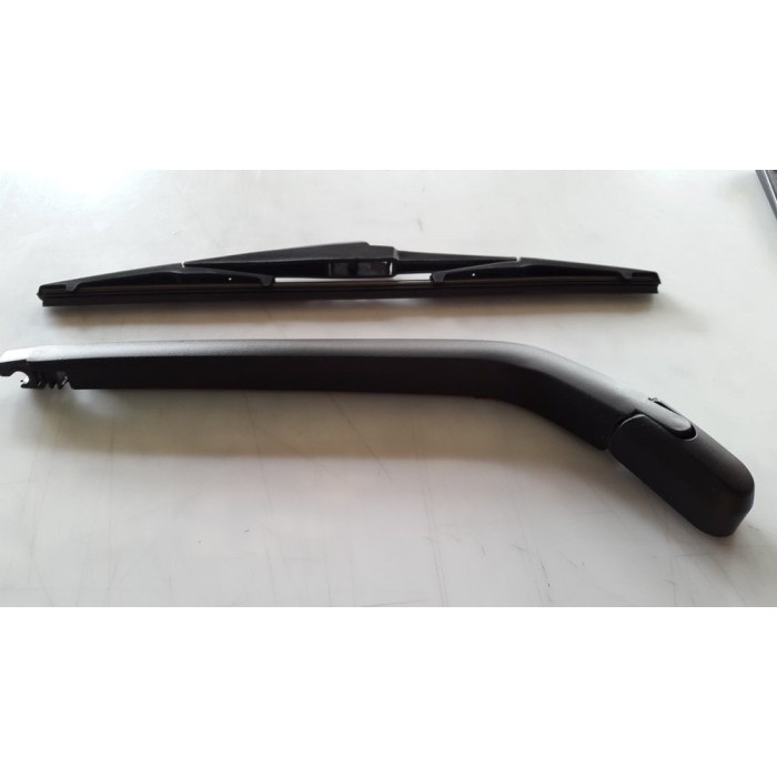 Wiper Arm Belakang Mobil Inovva 2004-2015 Lengkap Dengan Tangkainya