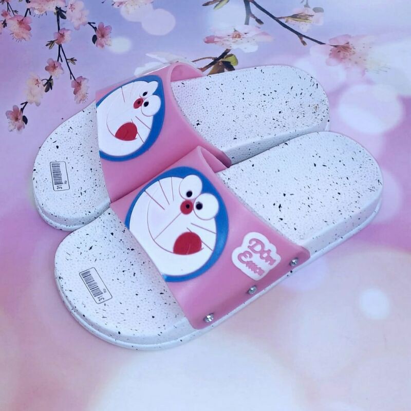 Sandal wanita Motif Doraemon