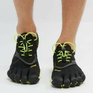vibram toe