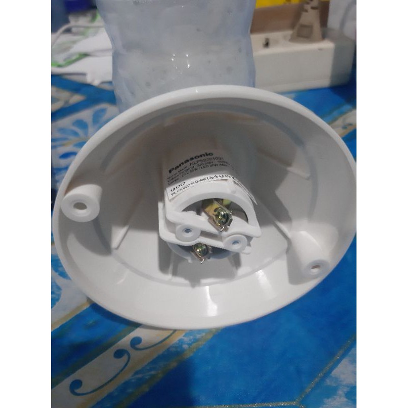Fitting lampu panasonic
