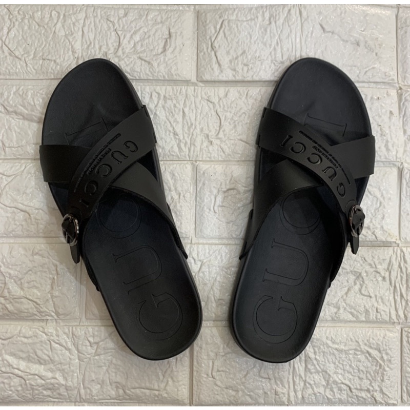 sandal pria gucci