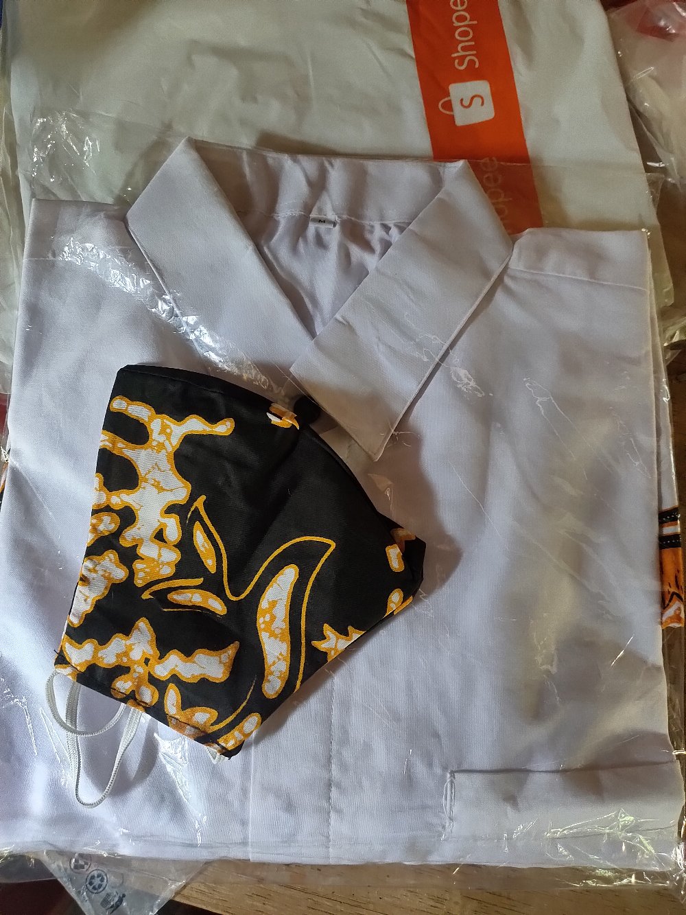 Yudhistira Putih Kemeja Batik Pria Panjang Full Furing By Dewo