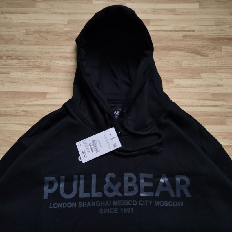 Sweater Hoodie Pull&amp;Bear Basic Font Capital Fulltag&amp;Lebel (Bestseller)