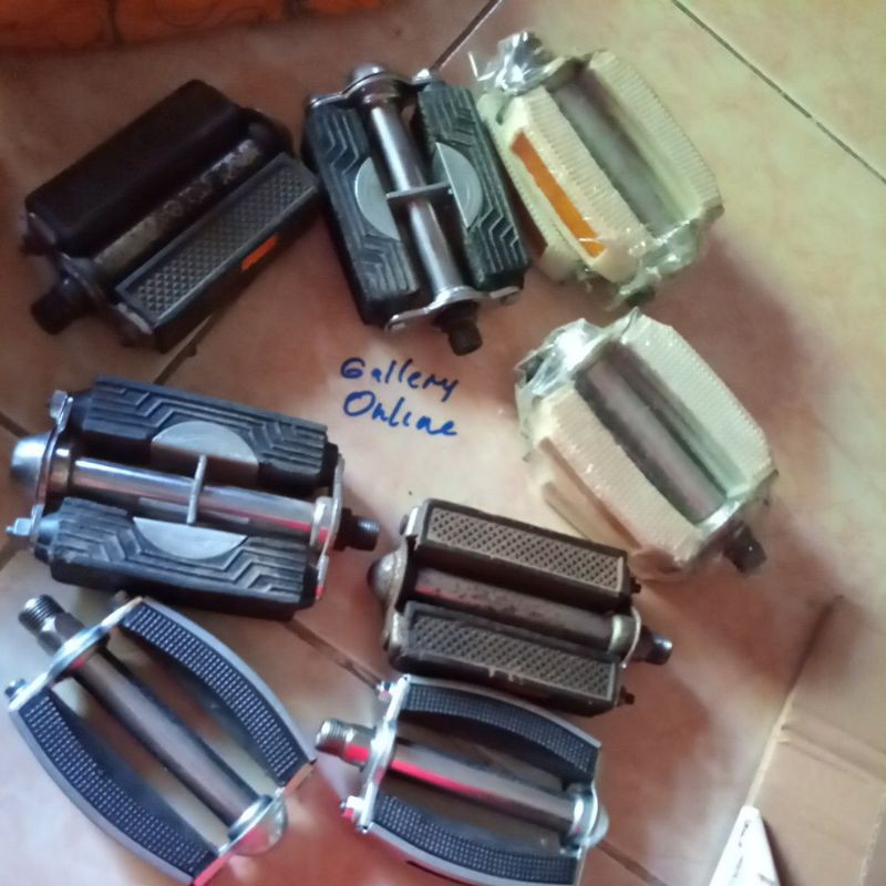 Aneka Pedal sepeda onthel mtb fixie seli lipat minion jengki bmx mini lampu bearing sadel stang ban