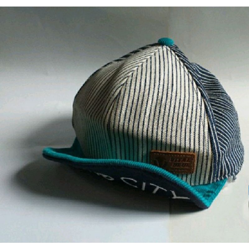 Topi sepeda bycicle hat vital blue remaja second Preloved Bekas