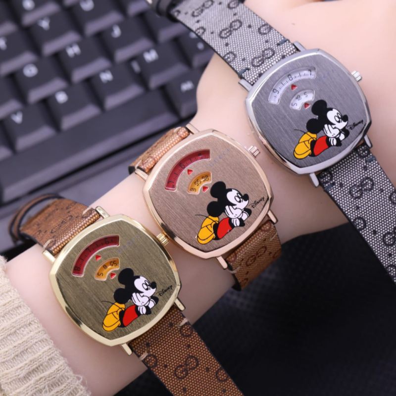 

cocok untuk kado ultah.gucci Mickey leather