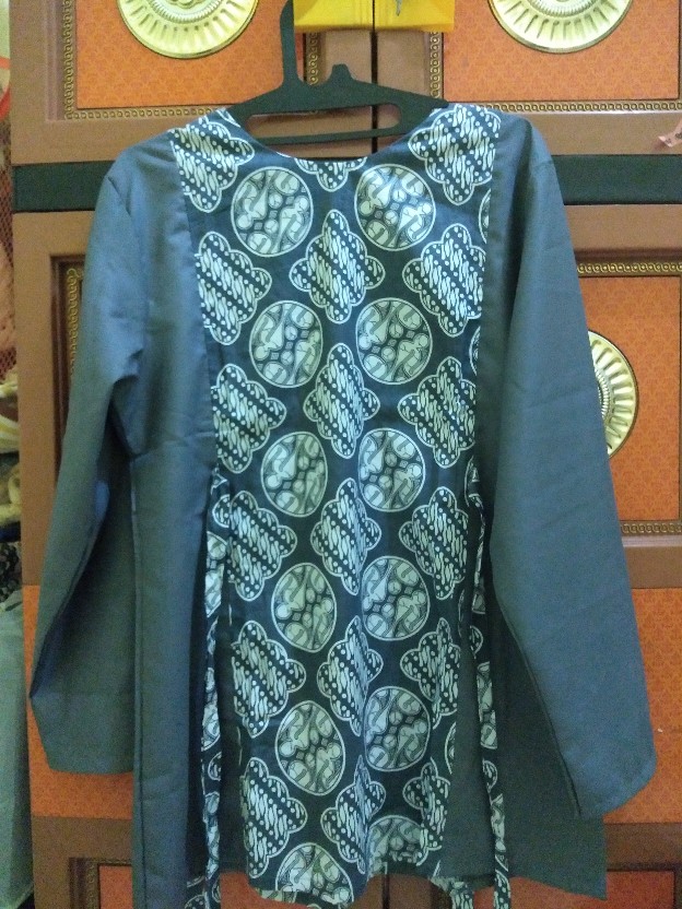 Atasan Batik Wanita Garteng Grey Resleting Belakang 6633