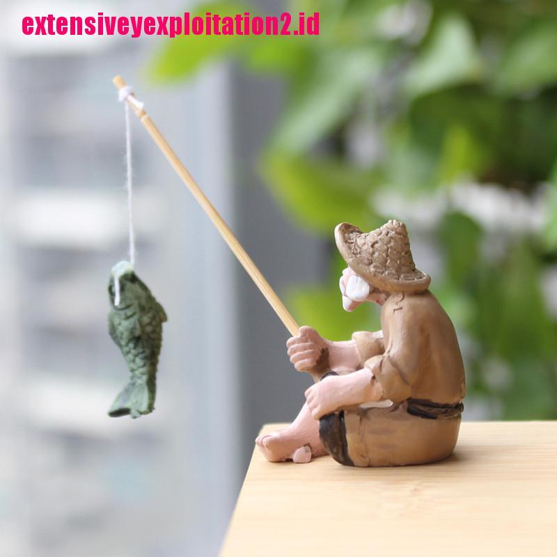 Miniatur Orang Memancing Bahan Resin Untuk Taman