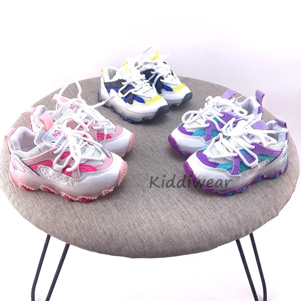 (Kiddiwear) ❤️Sepatu anak led / Sepatu Anak Casual Import Usia 1-5 Tahun  MBK18