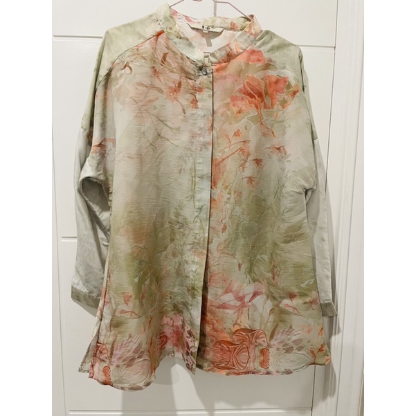 Buttonscarves Valvia Top