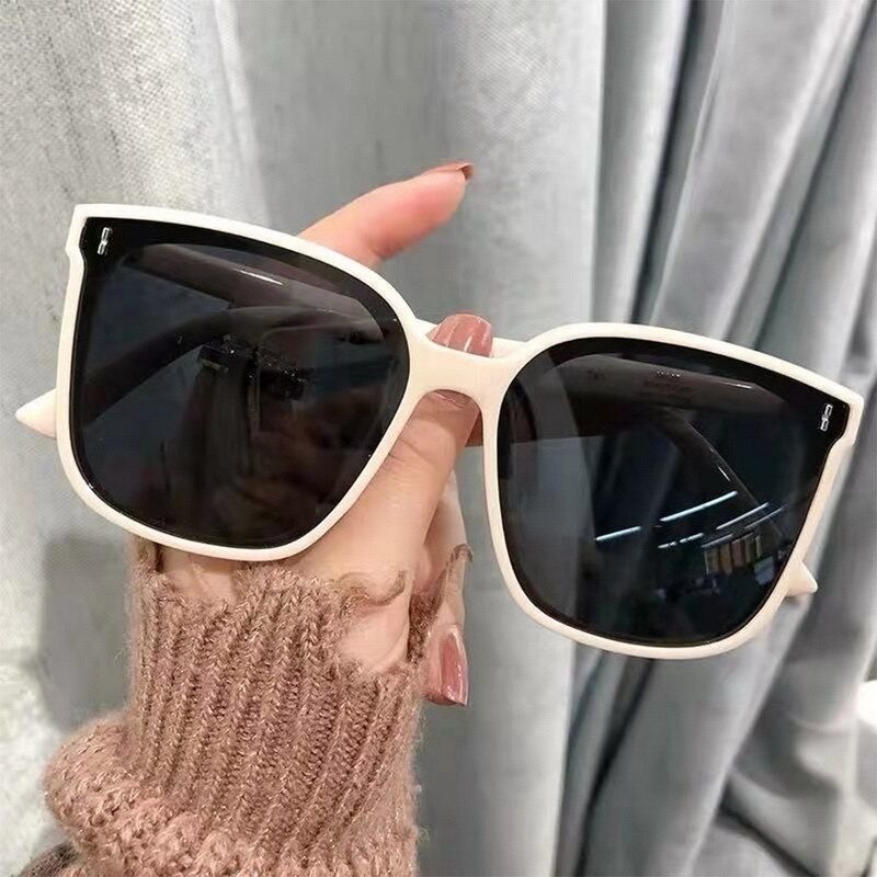 KACAMATA KOTAK HITAM WANITA KOREA SUNGLASSES POLOS PANTAI ANTI RADIASI SR25