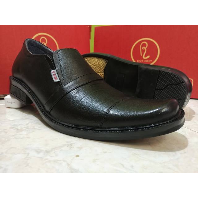 Sepatu kerja formal pantofel pria kulit asli