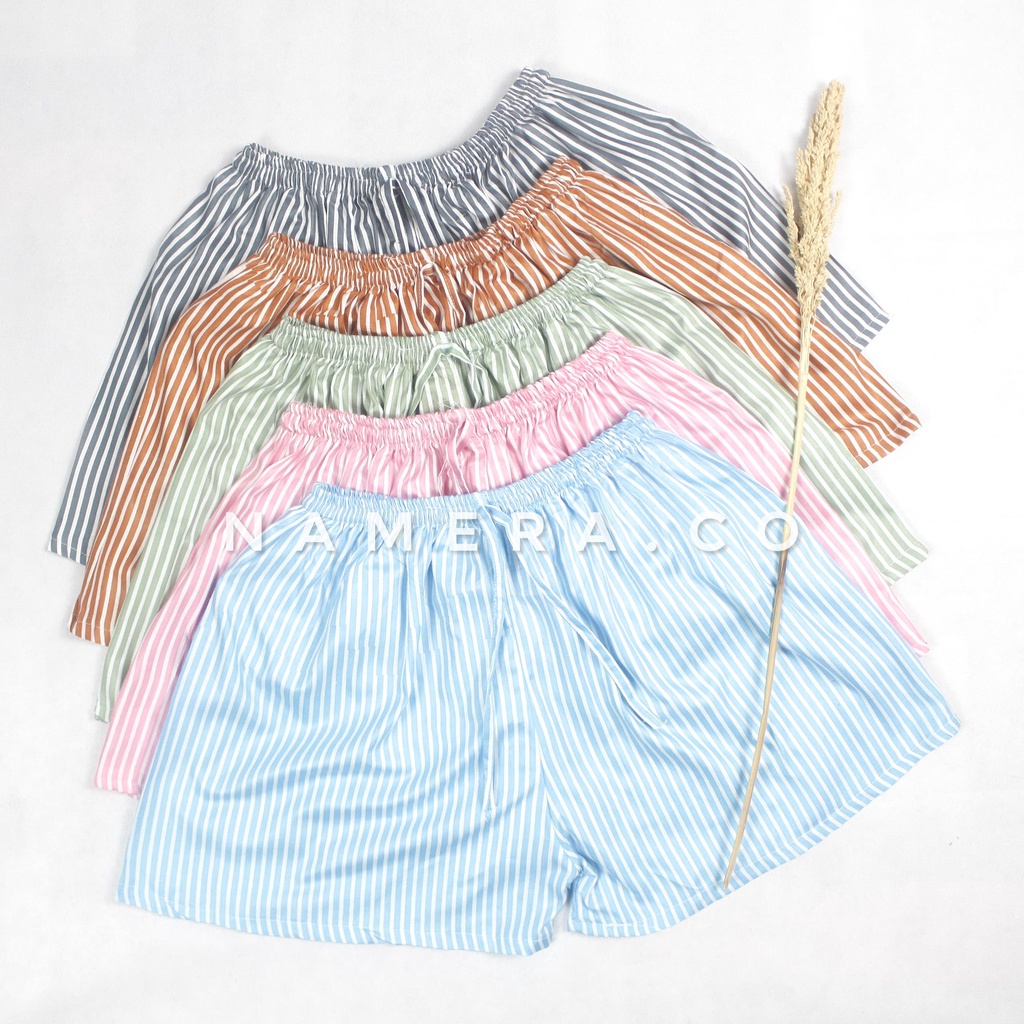 Hot Pants Celana Pendek Wanita Motif Salur Full Rayon