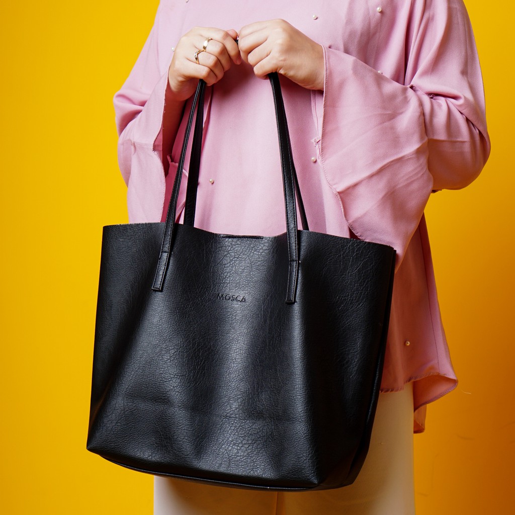 Totebag Wanita Kulit Hitam (Lucia by Mosca)