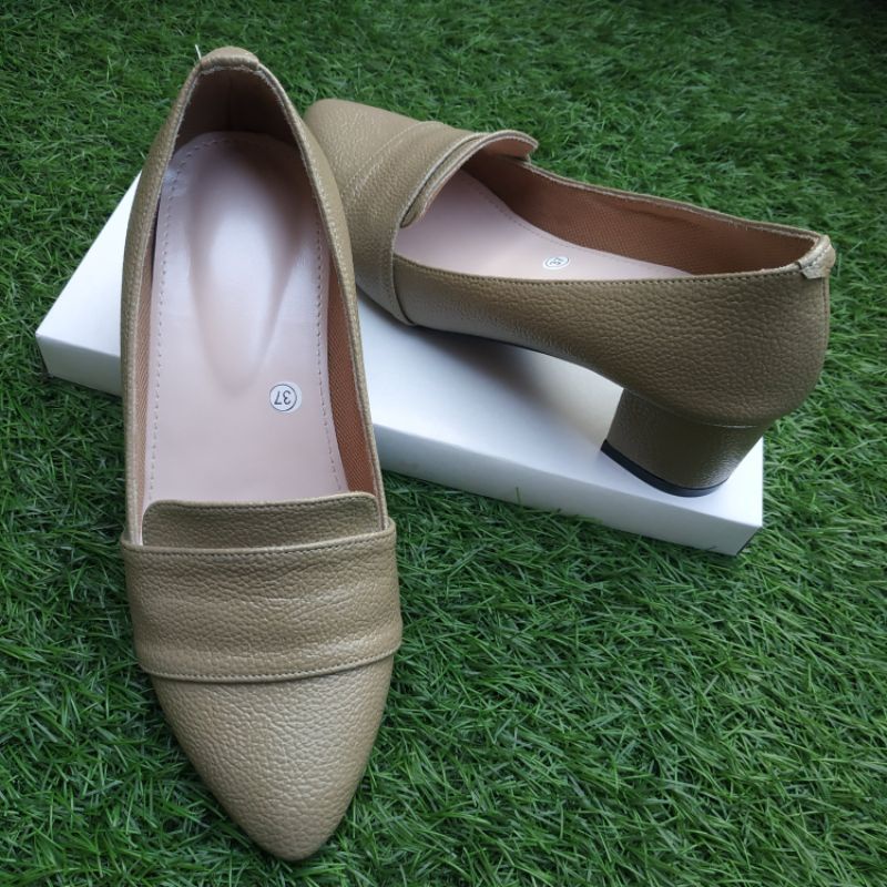 SEPATU FORMAL WANITA HAK TAHU 5CM
