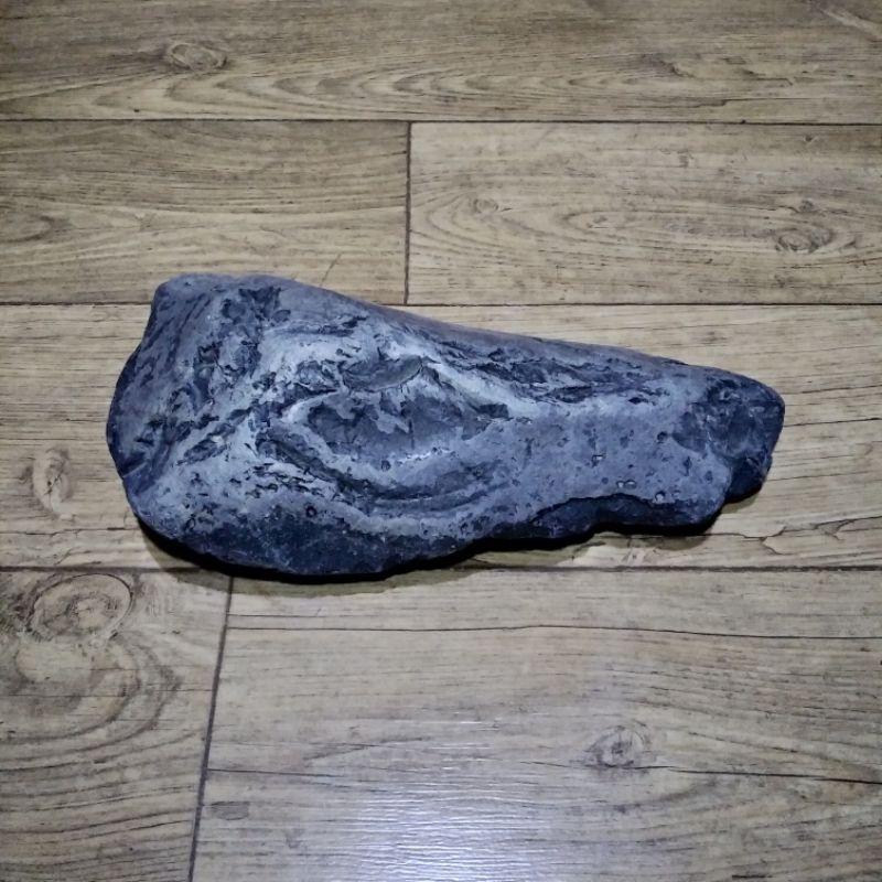 suiseki batu alam 2muka. tengkorak buaya n pegunungan, ONGKIR FREE