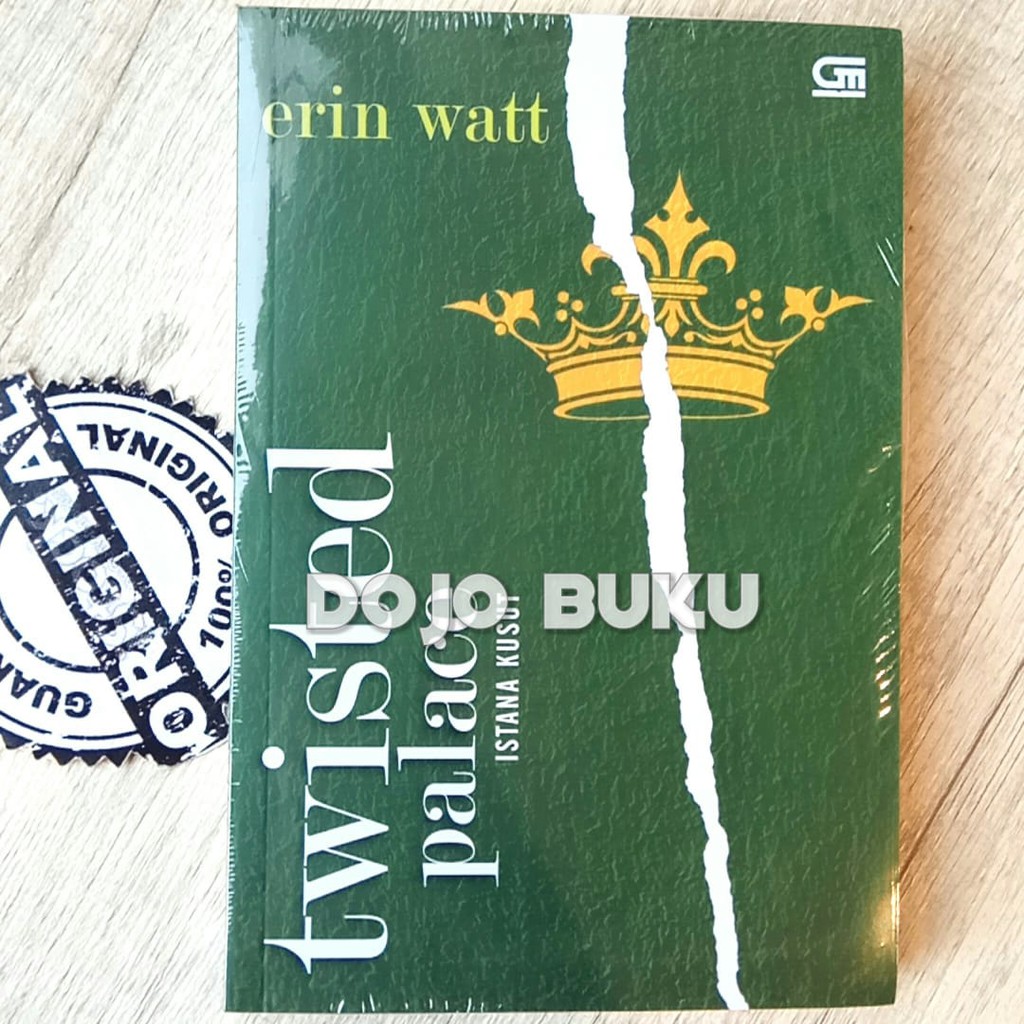 The Royals #3: Istana Kusut (Twisted Palace) by ERIN WATT