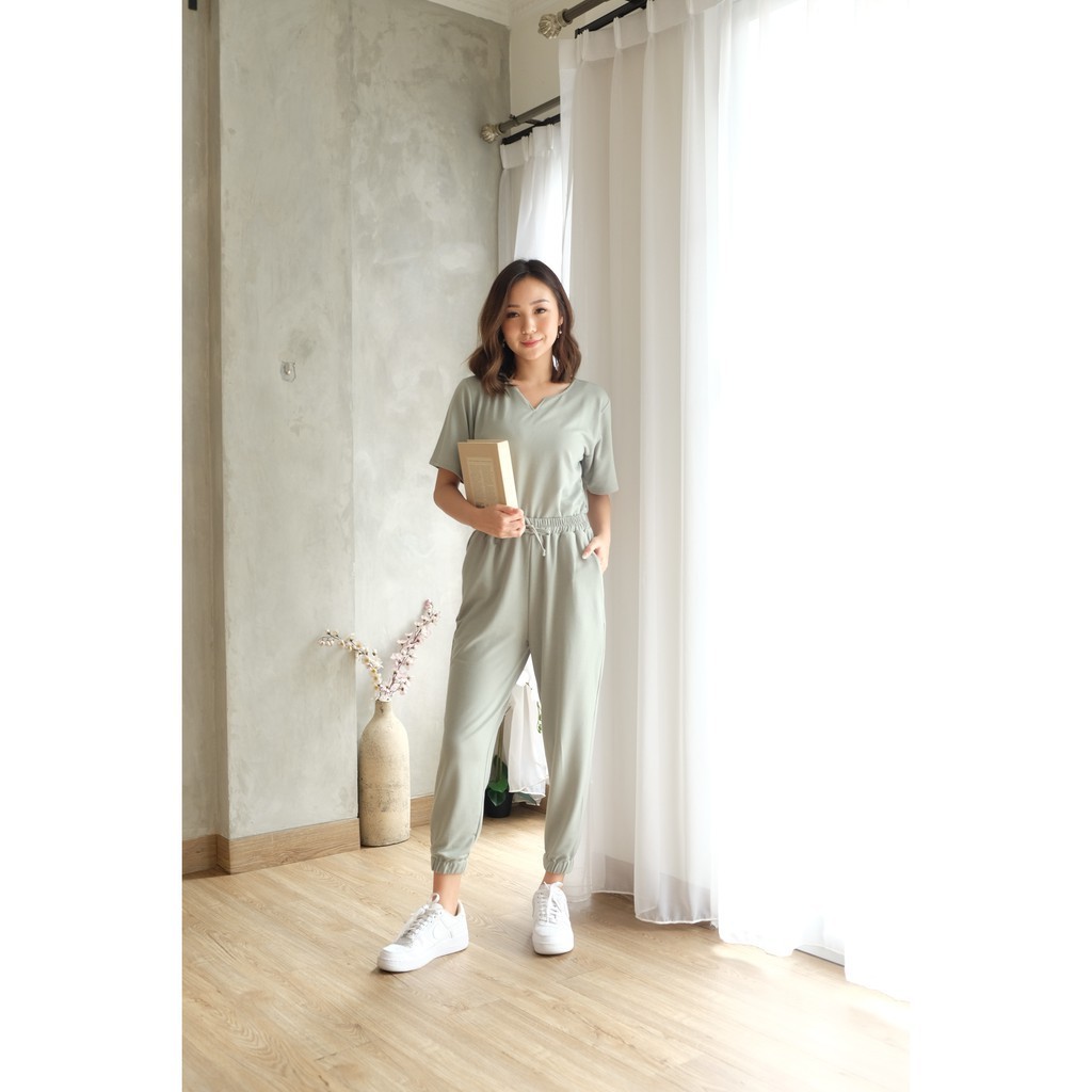 Lora Jogger Celana Wanita