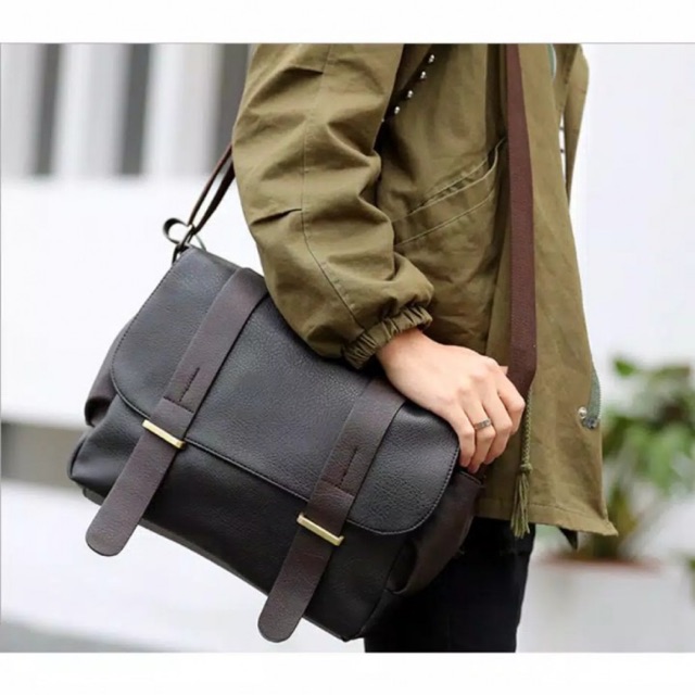 Postman Bag Kulit / Tas Selempang Kulit Pria L023