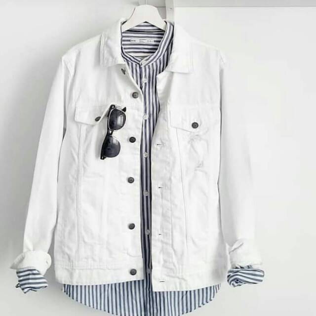 Jaket levis wanita