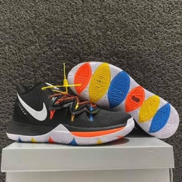 Sepatu Basket Nike Kyrie Irving 5 friends