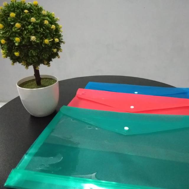 

Map plastik - Map Kancing - Map Arsip - Map Dokumen - Map Murah - Map Seminar Kit