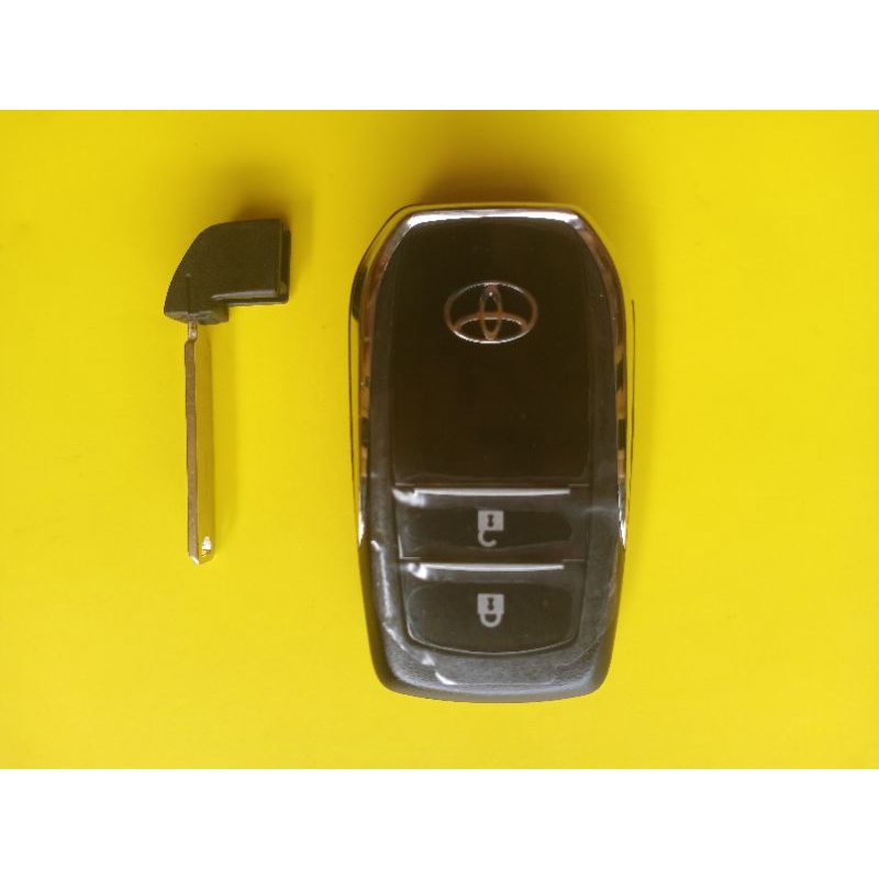 Casing kunci smart key toyota innova venturer