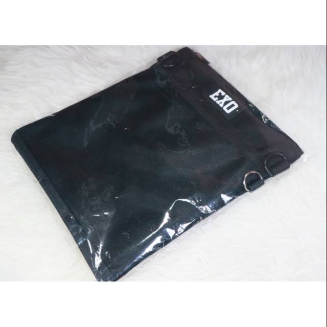 EXO Elyxion dot goods Mesh Crossbody Bag