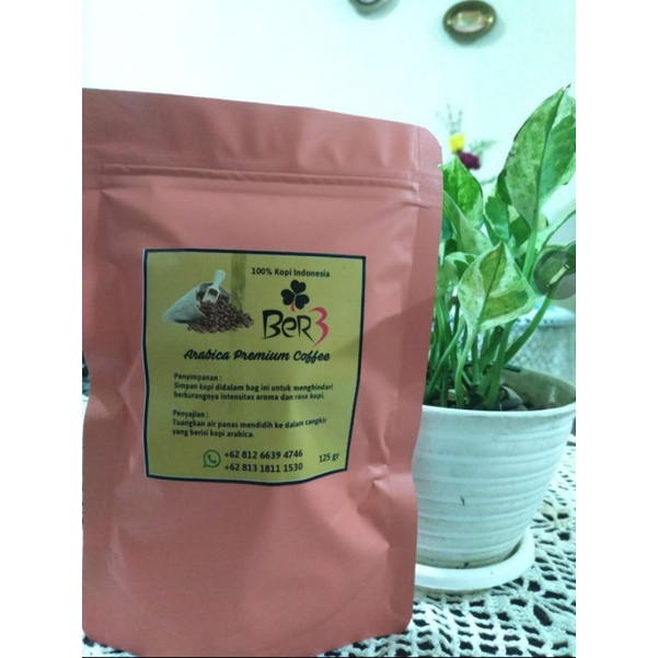 

Arabica Premiun Coffee Merk Ber3