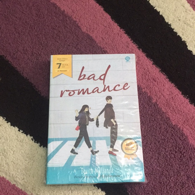 BUKU NOVEL REMAJA 'BAD ROMANCE'