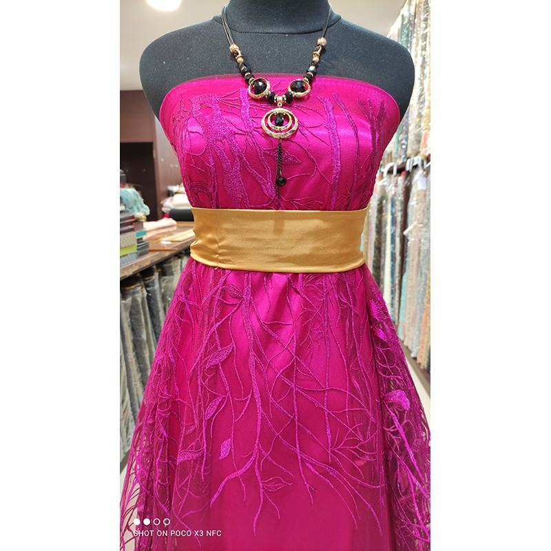 Kain Tile Lace Akar Bridesmaid FUSCHIA