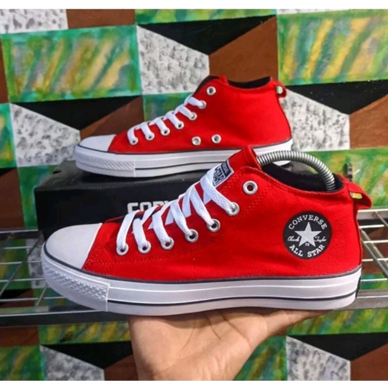 sepatu semi boot converse