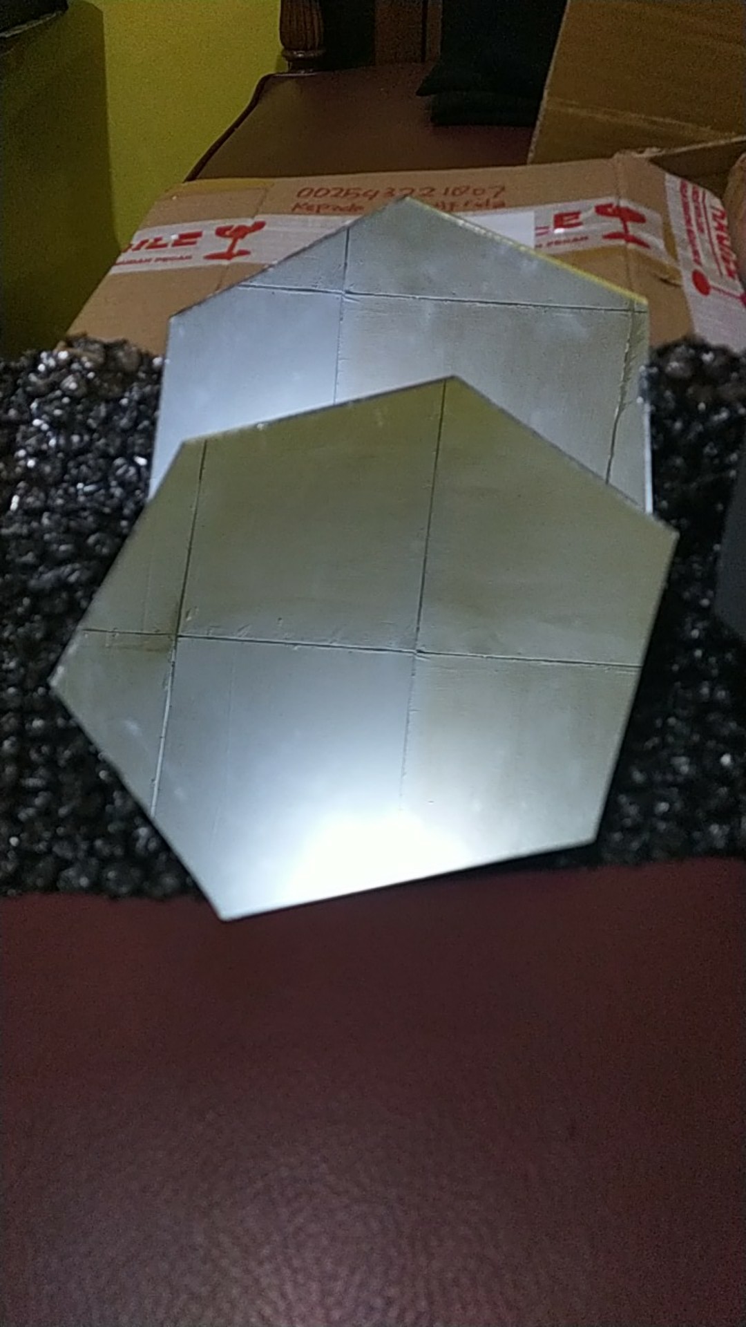 Kaca Promo.. Hexagon Mirror Tanpa Frame.. Cuman 6000.  Stok Terbatas Ya