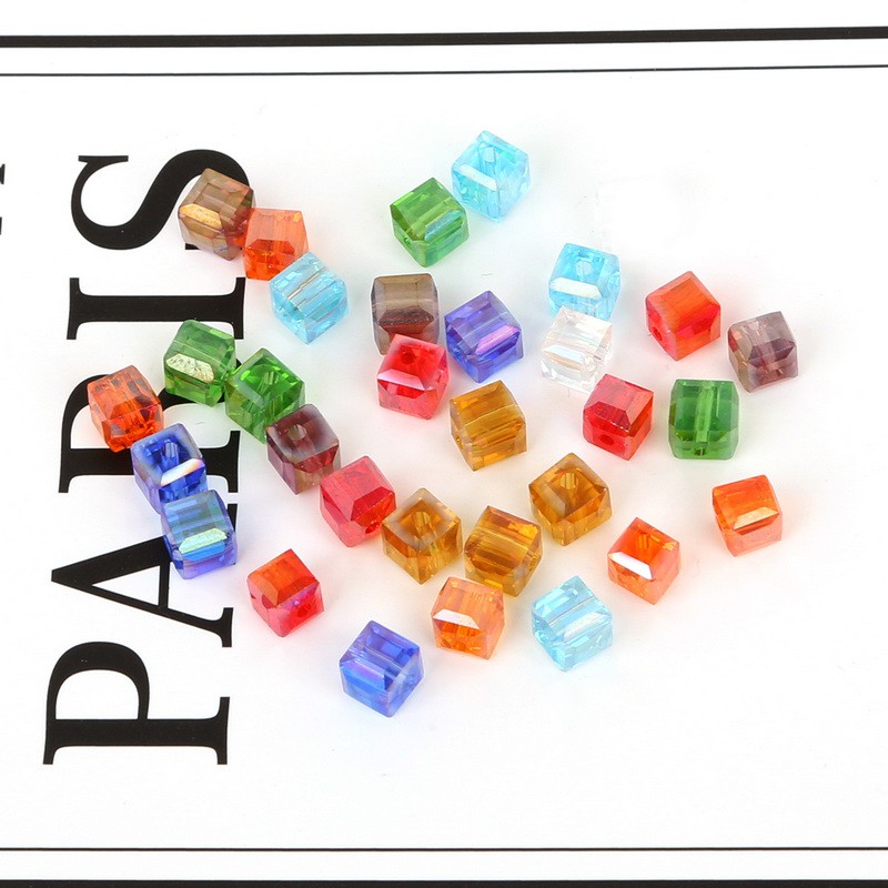 100pcs Manik-Manik Czech Glass Bentuk Persegi Ukuran 3mm Warna Transparan Untuk Membuat Perhiasan