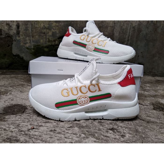 sneakers gucci wanita